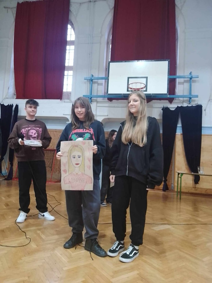 11